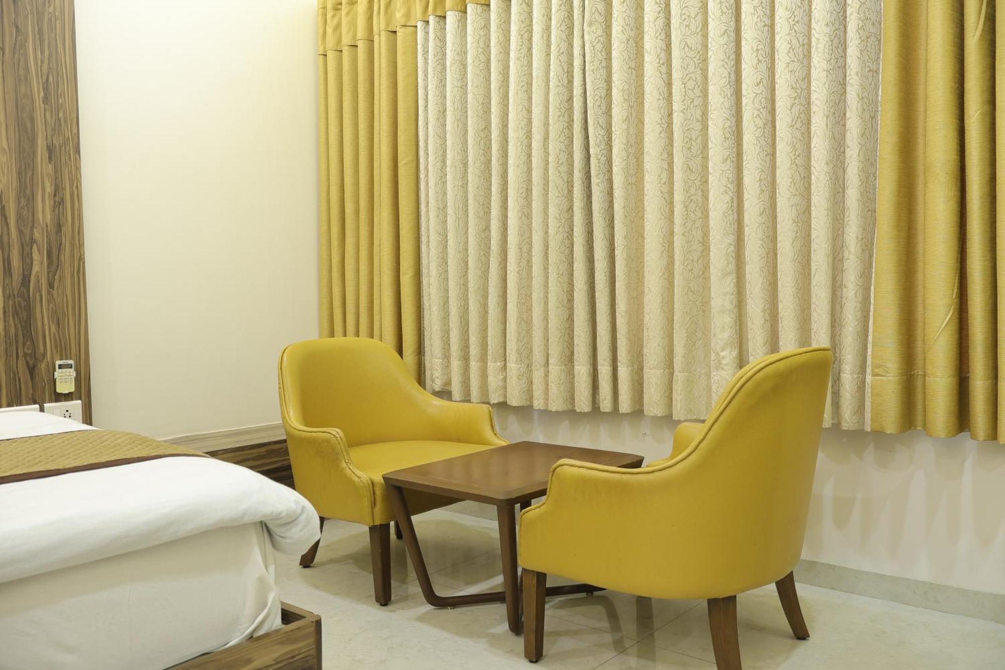 Hotel Kabir Ahmedabad Ngoại thất bức ảnh