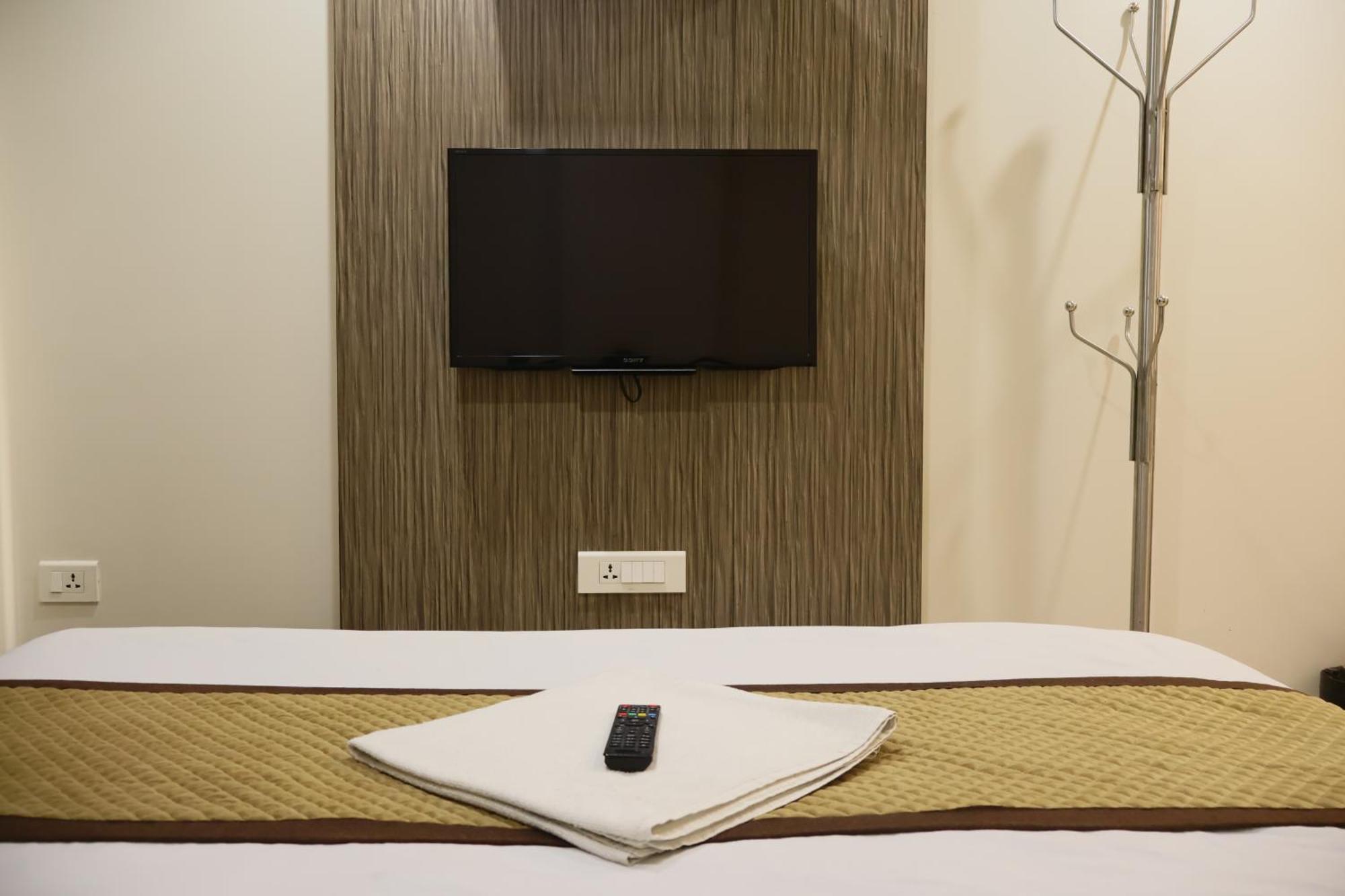 Hotel Kabir Ahmedabad Ngoại thất bức ảnh