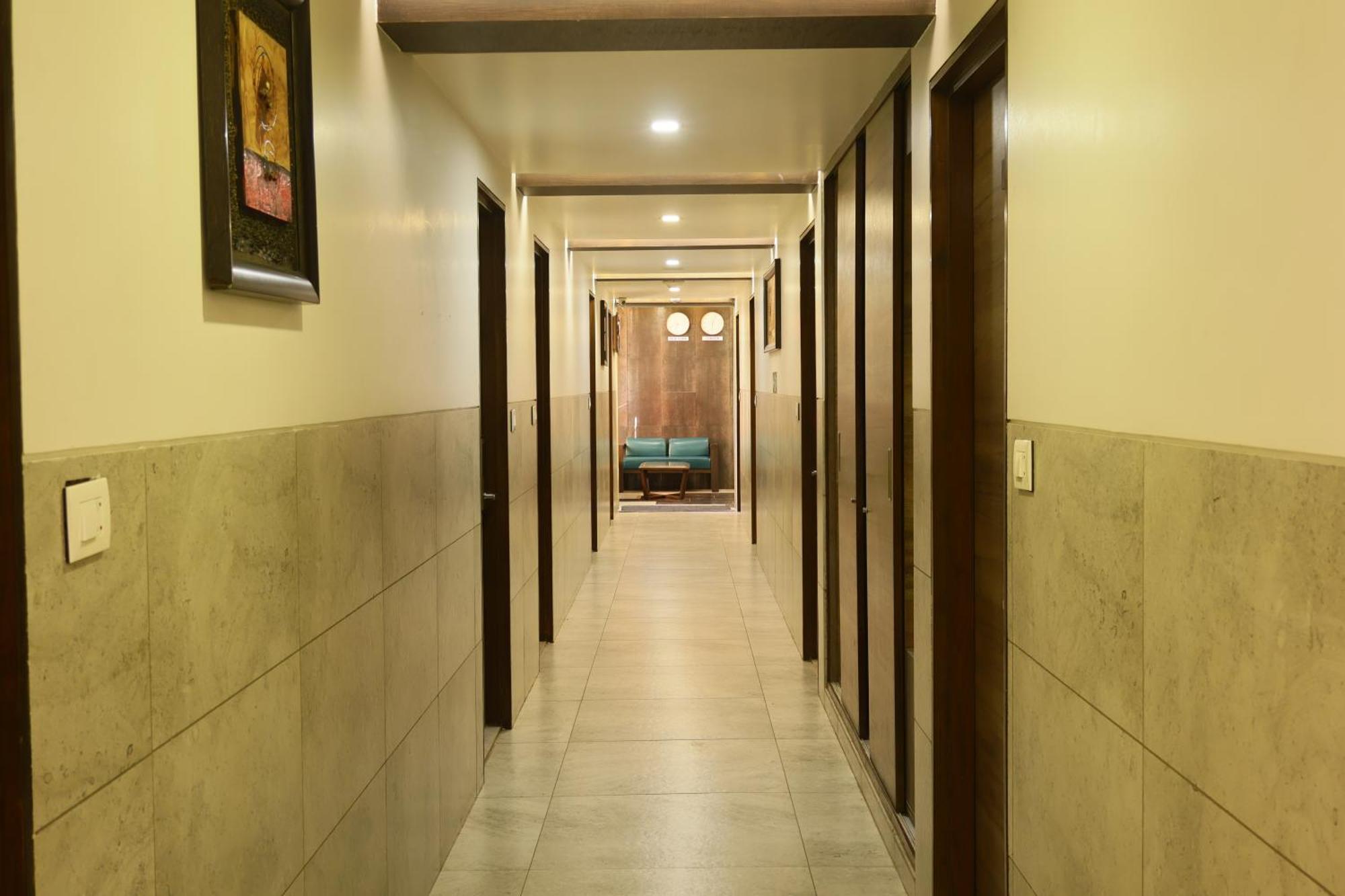 Hotel Kabir Ahmedabad Ngoại thất bức ảnh