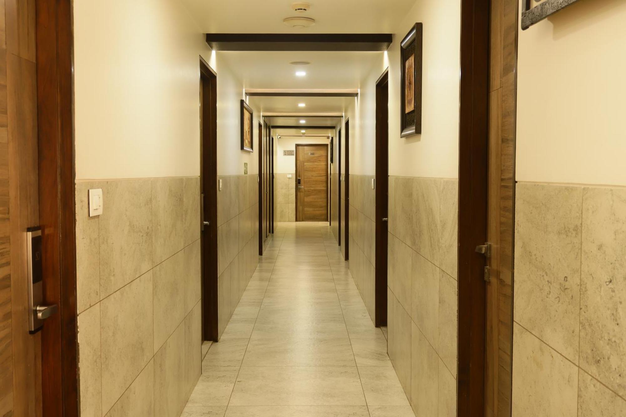 Hotel Kabir Ahmedabad Ngoại thất bức ảnh