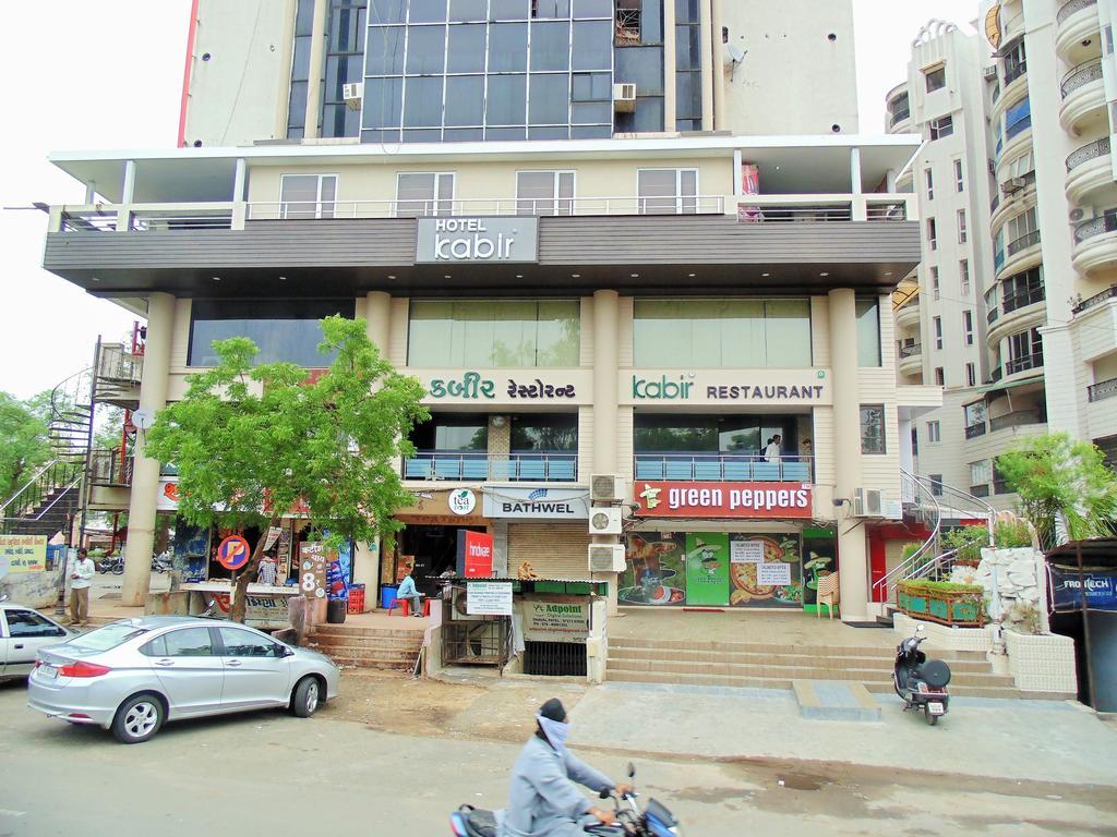 Hotel Kabir Ahmedabad Ngoại thất bức ảnh